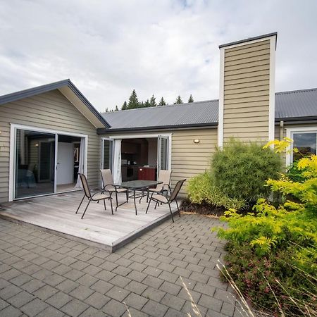 Southland Sounds - Te Anau Holiday Home ภายนอก รูปภาพ