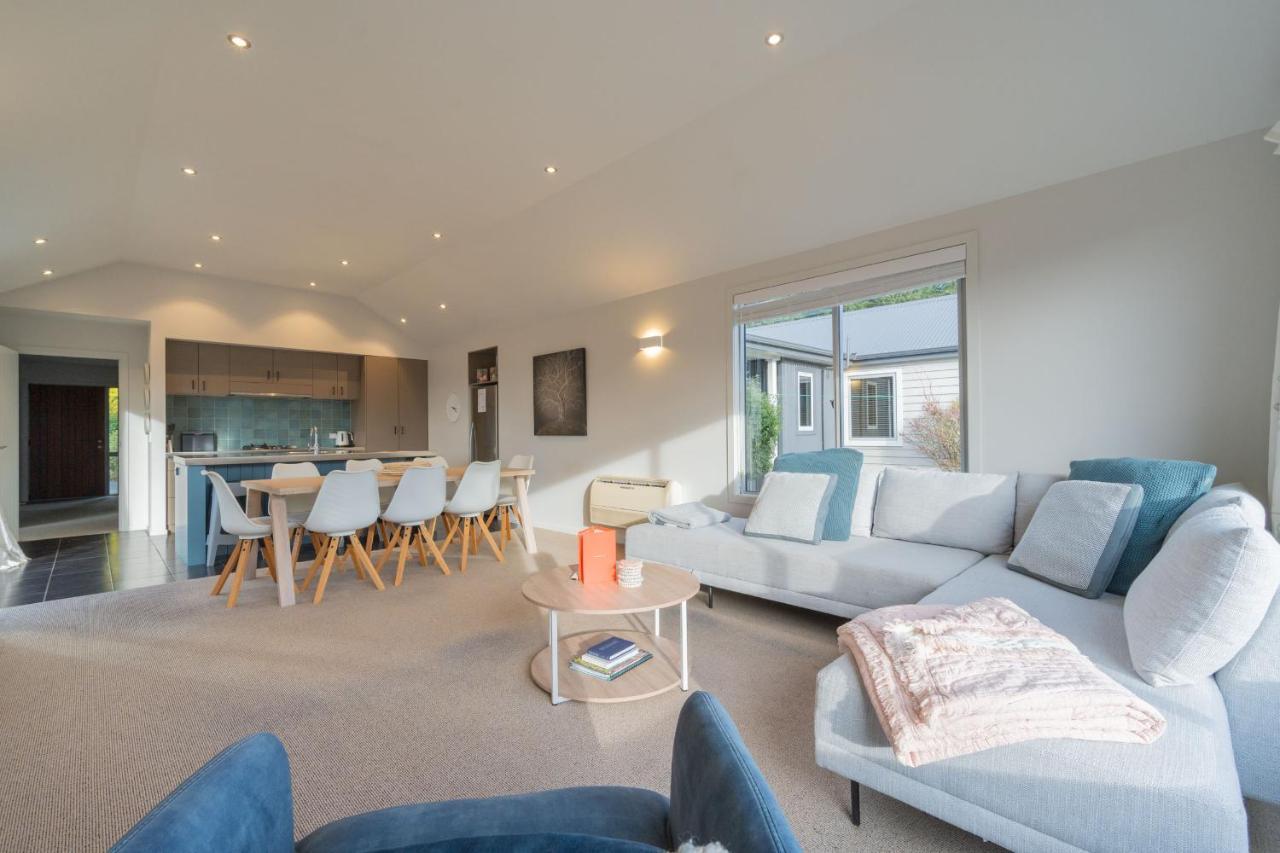 Southland Sounds - Te Anau Holiday Home ภายนอก รูปภาพ